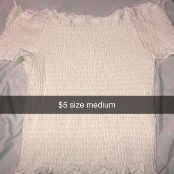 White crop top - Picture 1 of 1